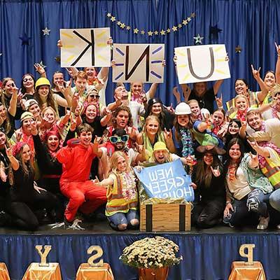 体育菠菜大平台 Students at Greek Preview Day